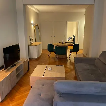 Guest house Cozy Flat In