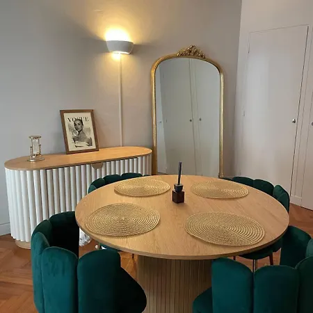 Guest house Cozy Flat In *